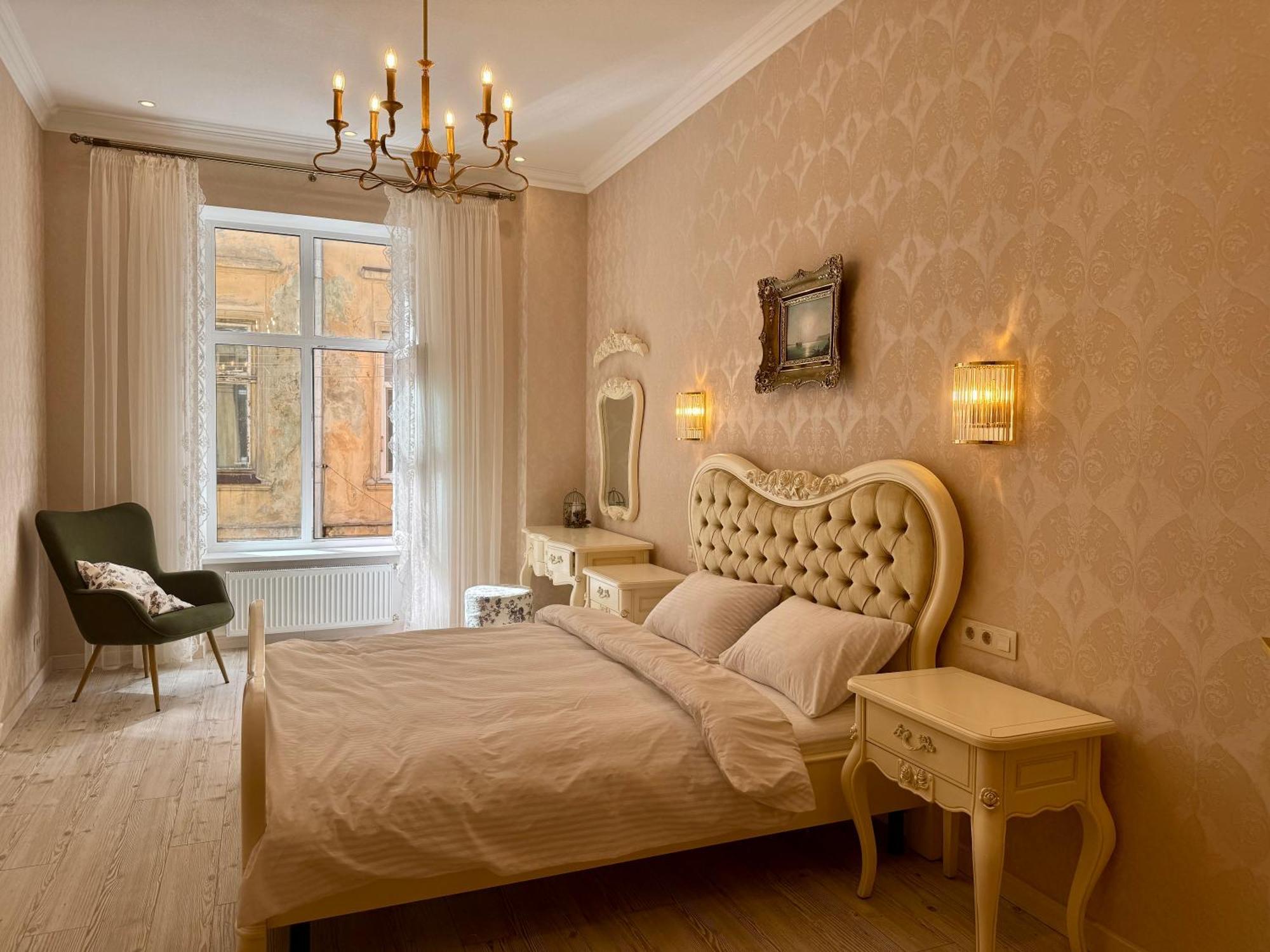 Elite Apart Near Svoboda Avenue Lviv Exterior photo